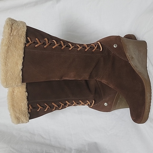 Ugg Australia Wedge Heel Boot, Women's Size 8, Brown-NO BOX - Picture 3 of 10